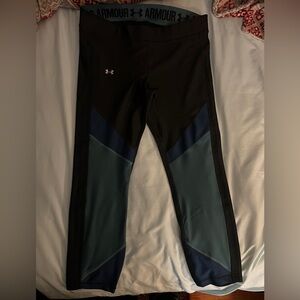 Under Armour women’s work out pants (L)
